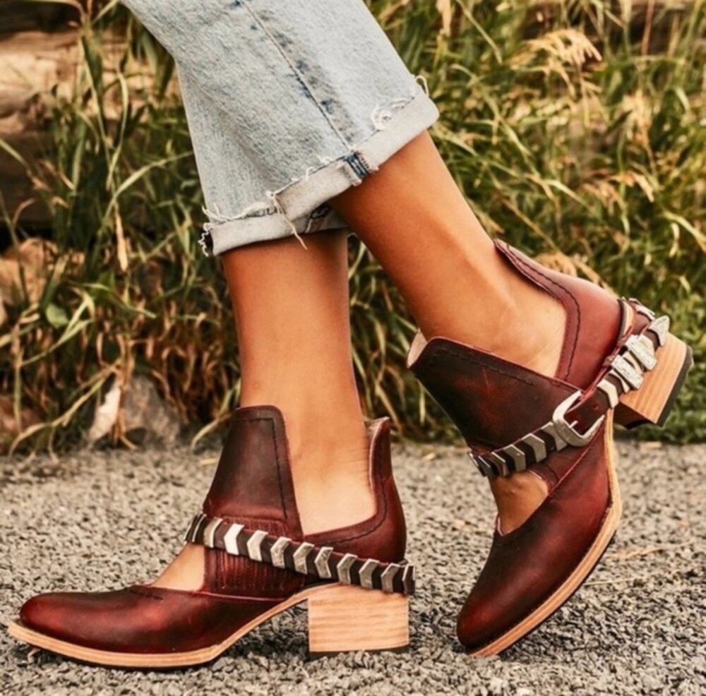 FREEBIRD BY STEVEN Blade Leather Heeled Booties 9 Red